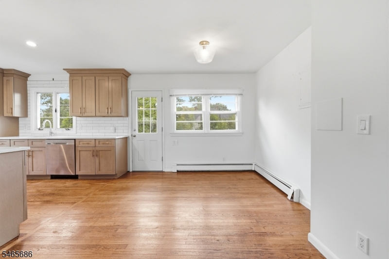 15 Monroe Place Montclair NJ 07042
