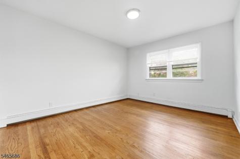 15 Monroe Place Montclair NJ 07042