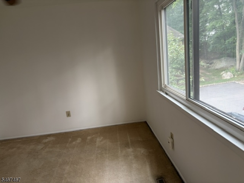 21140 Westview Wharton NJ 07885