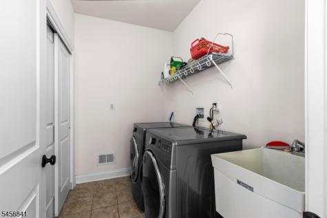 5 Pfrommer Avenue Mount Olive NJ 07828