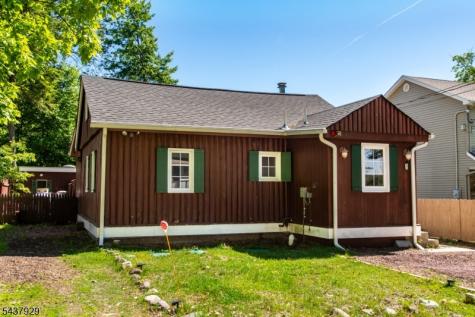 5 Sewell Road West Milford NJ 07421