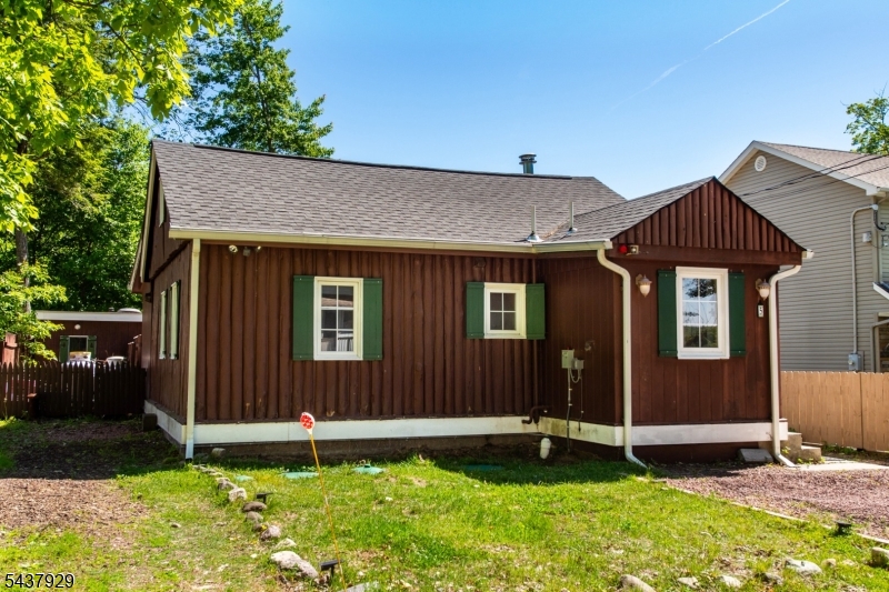 5 Sewell Road West Milford NJ 07421