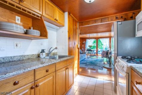 5 Sewell Road West Milford NJ 07421