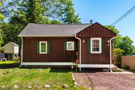 5 Sewell Road West Milford NJ 07421