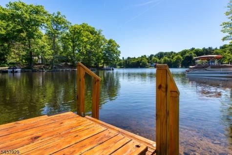 5 Sewell Road West Milford NJ 07421