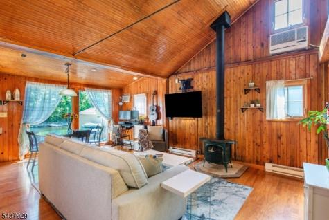 5 Sewell Road West Milford NJ 07421