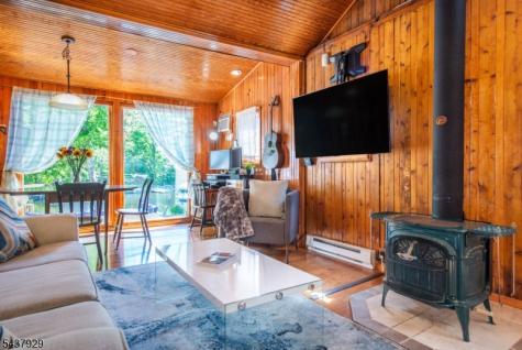 5 Sewell Road West Milford NJ 07421