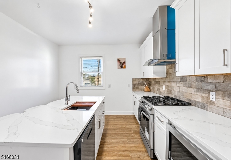 34 Lehigh Avenue Newark NJ 07112