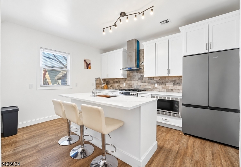 34 Lehigh Avenue Newark NJ 07112