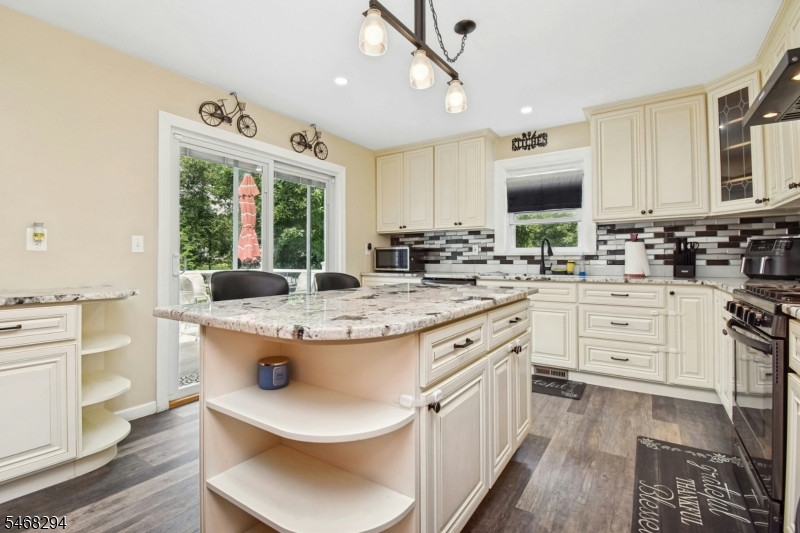 631 Concord Circle Ewing NJ 08618