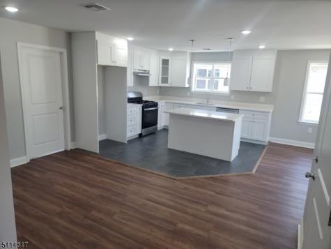 122 Rose Terrace Newark NJ 07108