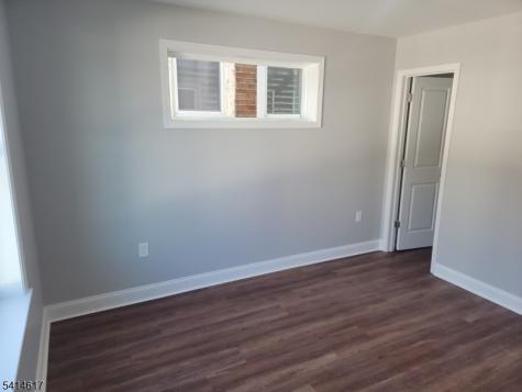 122 Rose Terrace Newark NJ 07108