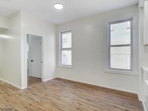 74 Winthrop Street Newark NJ 07104
