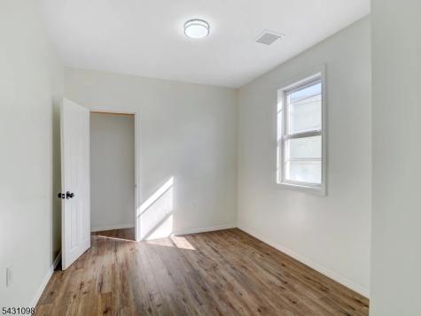 74 Winthrop Street Newark NJ 07104