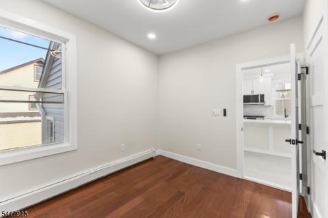 633 Lafayette Avenue Hawthorne NJ 07506