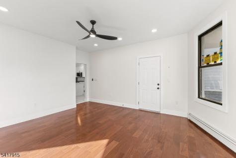 633 Lafayette Avenue Hawthorne NJ 07506