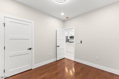 633 Lafayette Avenue Hawthorne NJ 07506