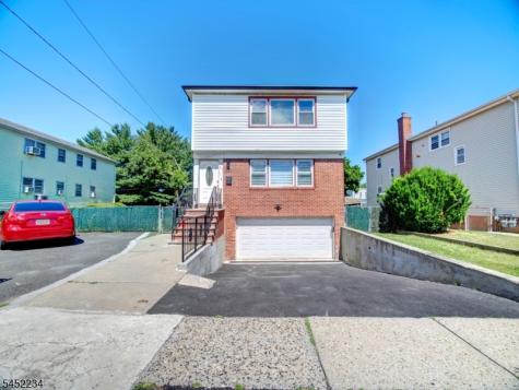217 Eppirt Street East Orange NJ 07018