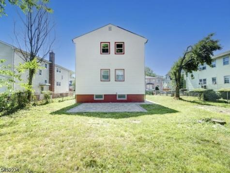217 Eppirt Street East Orange NJ 07018