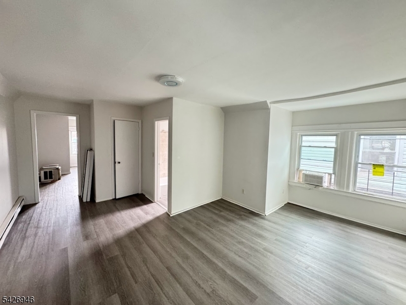 854 S 15th Street Newark NJ 07108