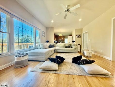 8 Overlook Road Randolph NJ 07869