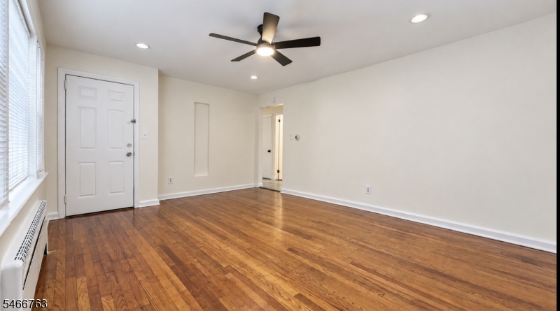 98 Mount Vernon Place Newark NJ 07106