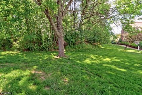38 Park St 2-d Florham Park NJ 07932