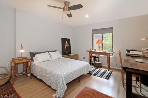 38 Park St 2-d Florham Park NJ 07932