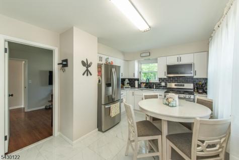 206 Centre Street Nutley NJ 07110