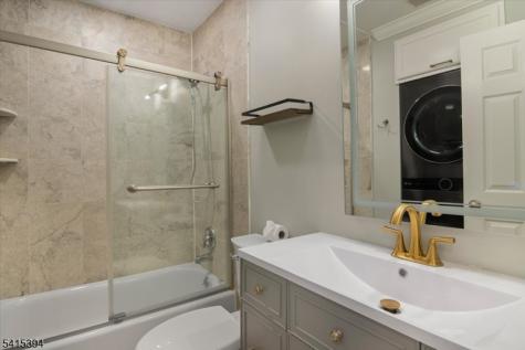 46 Fordham Trail Hopatcong NJ 07843