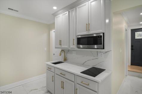 46 Fordham Trail Hopatcong NJ 07843