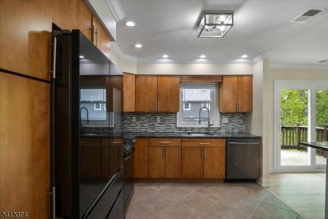 46 Fordham Trail Hopatcong NJ 07843
