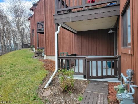 8 Steamboat Drive Vernon NJ 07462