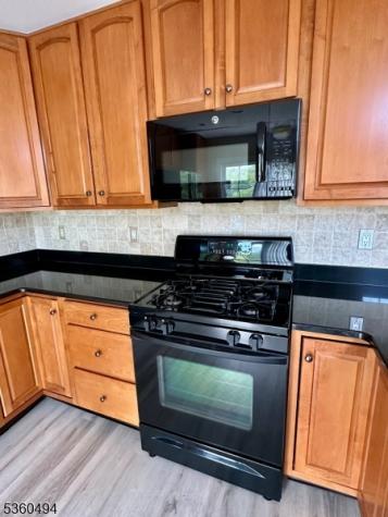 35 Magnolia Way North Haledon NJ 07508