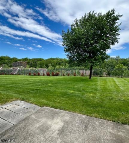 35 Magnolia Way North Haledon NJ 07508