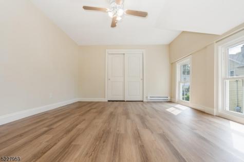 13 Maple Street Milford NJ 08848