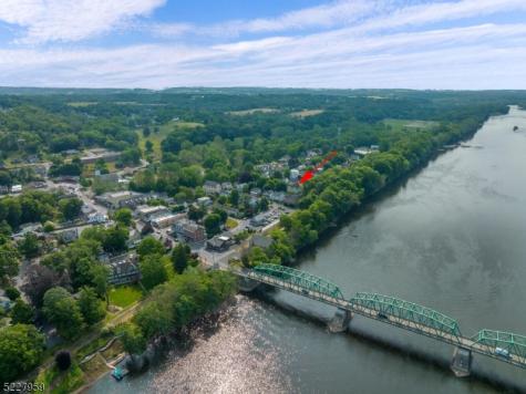 13 Maple Street Milford NJ 08848
