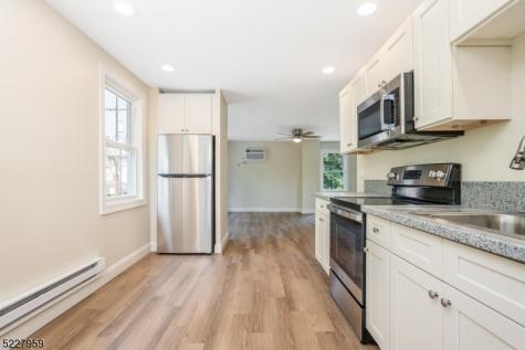 13 Maple Street Milford NJ 08848