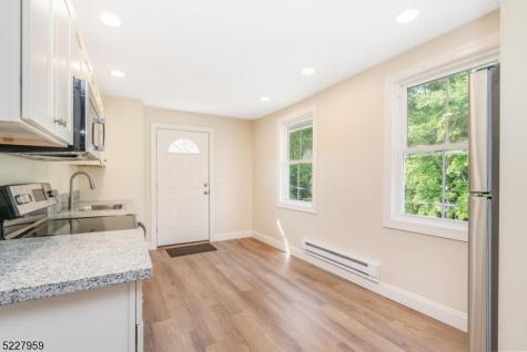 13 Maple Street Milford NJ 08848