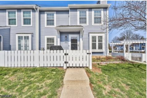 81 Almond Drive Franklin NJ 08873