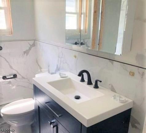83 Arsdale Terrace East Orange NJ 07018