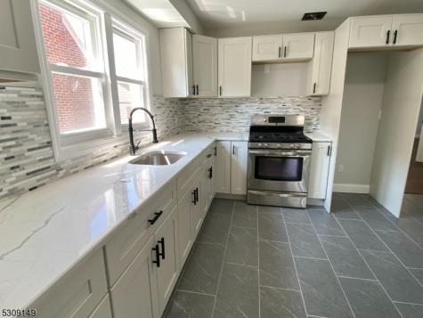 905 Sanford Avenue Irvington NJ 07111
