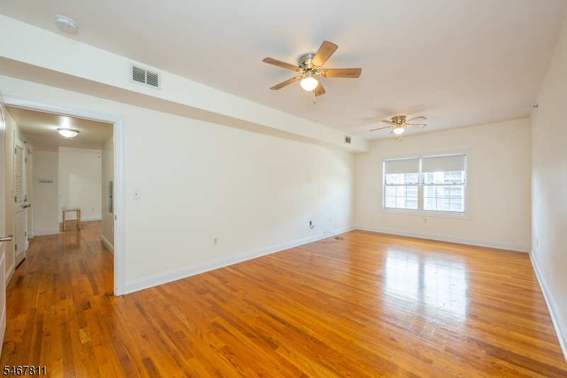 902 N 5th Street Newark NJ 07107