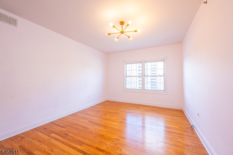 902 N 5th Street Newark NJ 07107