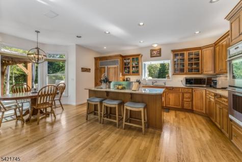 93 Bissell Road Tewksbury NJ 08833