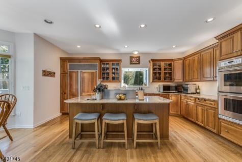 93 Bissell Road Tewksbury NJ 08833