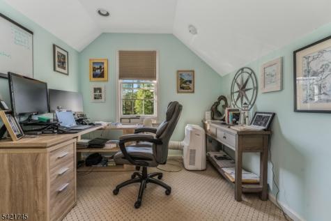 93 Bissell Road Tewksbury NJ 08833