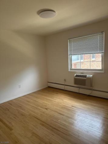 65 Hawthorne Place Montclair NJ 07042