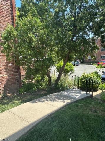 65 Hawthorne Place Montclair NJ 07042