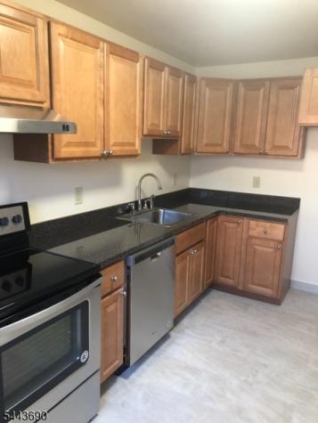 65 Hawthorne Place Montclair NJ 07042